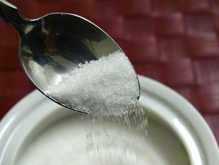 THE SKINNY ON SUGAR SUBSTITUTES
